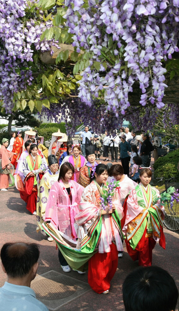 式部とふじまつり