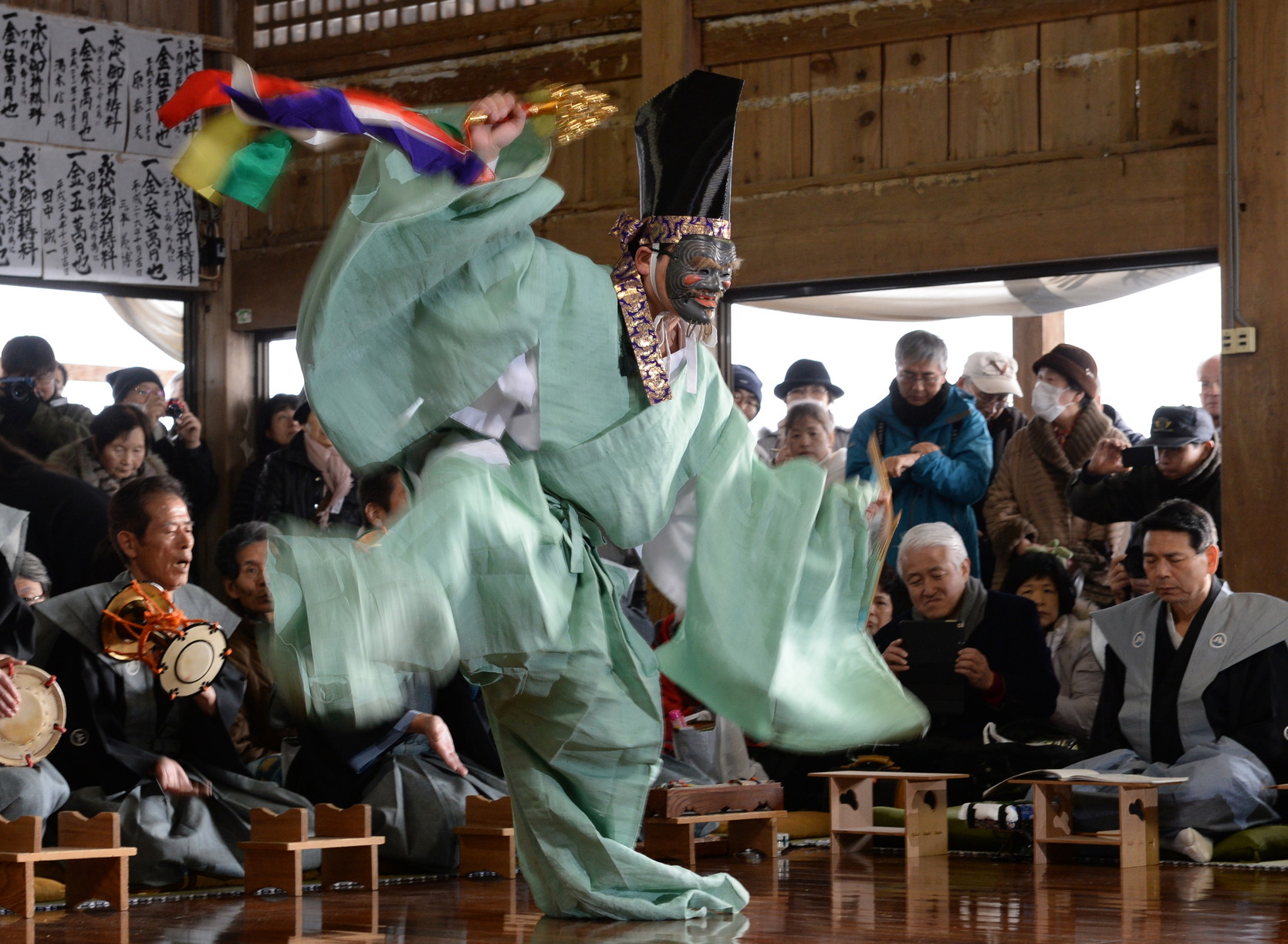 水海の田楽能舞