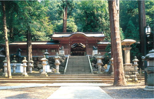 Shisojin Okamoto Shrine and Otaki Shrine